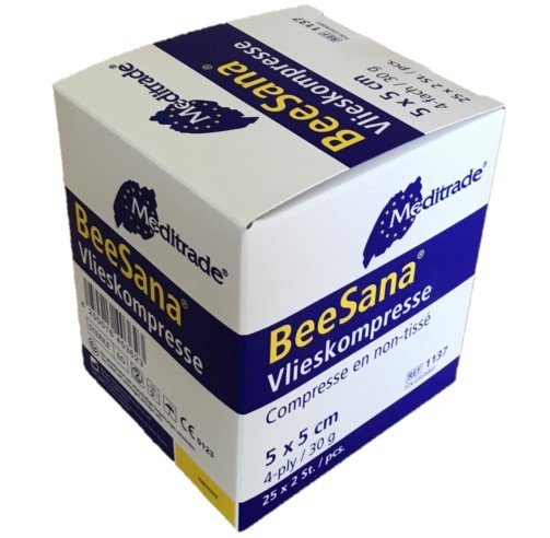50 Stück Vlieskompressen steril 4-lagig BeeSana® 5 cm x 5 cm weiß - 1137